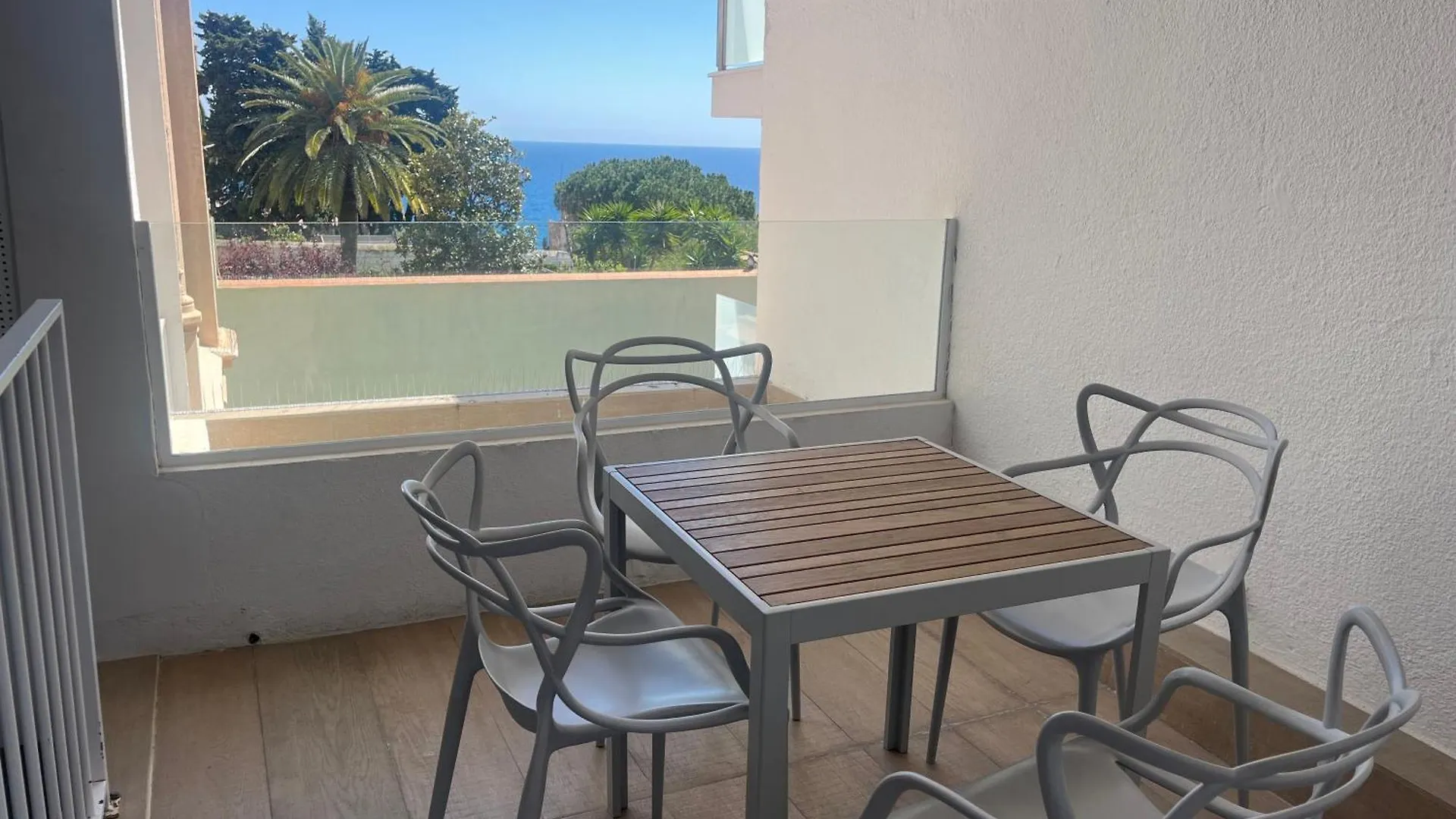 Apartaments Lauria Tarragona Apartment