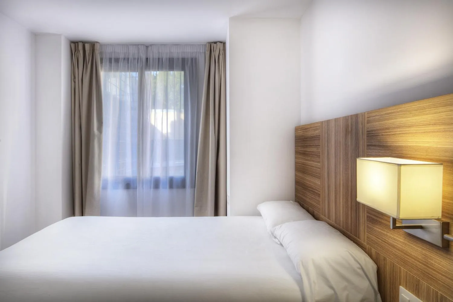 Apartaments Lauria Tarragona