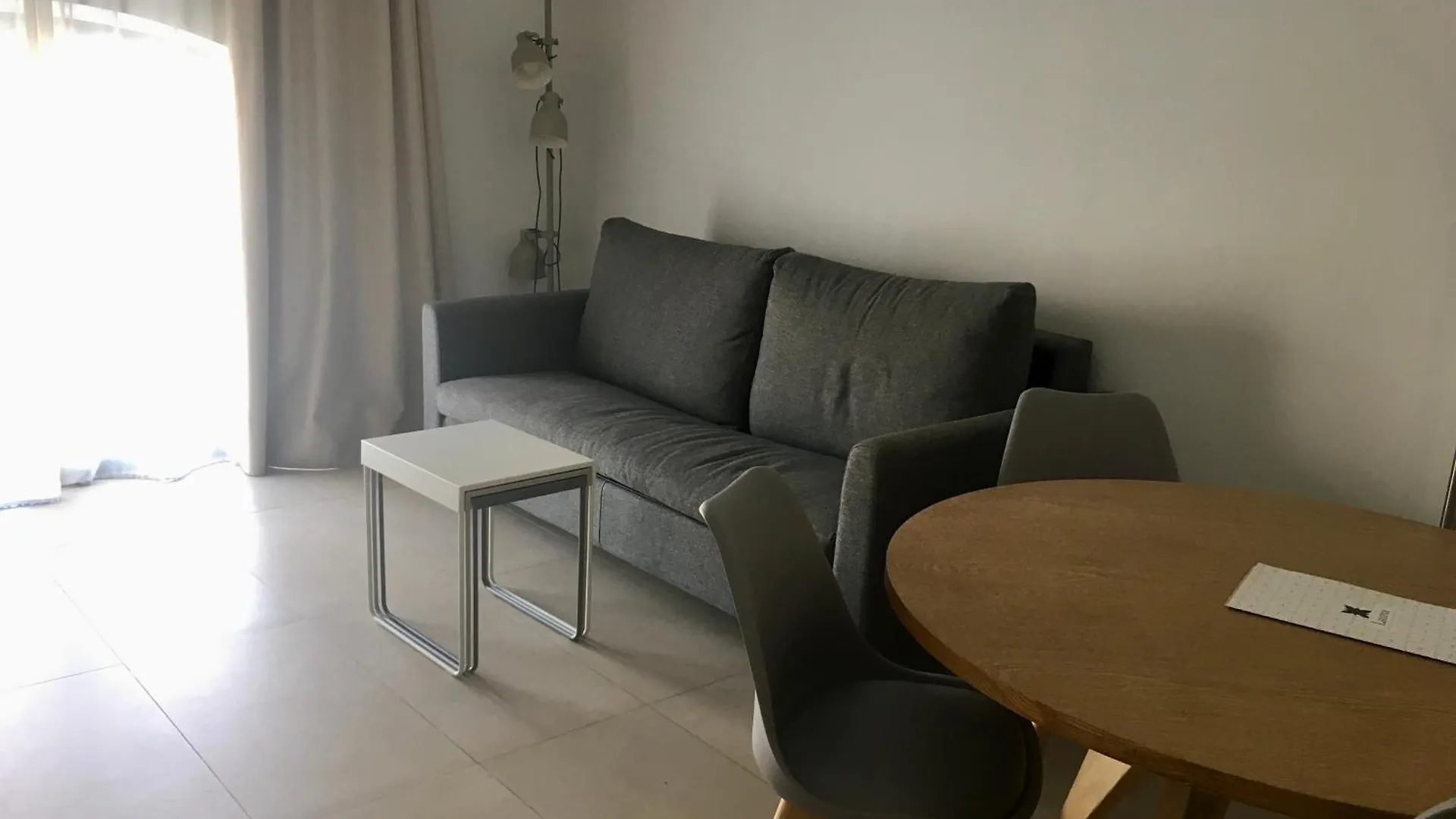 Apartaments Lauria Таррагона
