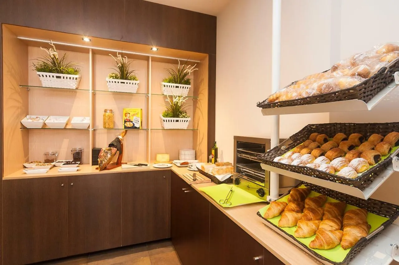 Apartaments Lauria Таррагона Апартаменты